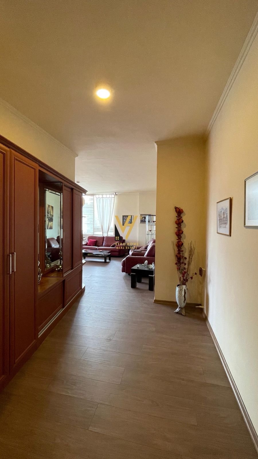 2+1+2+BLK ME QIRA NE MYSLYM SHYR 85.000 LEKE