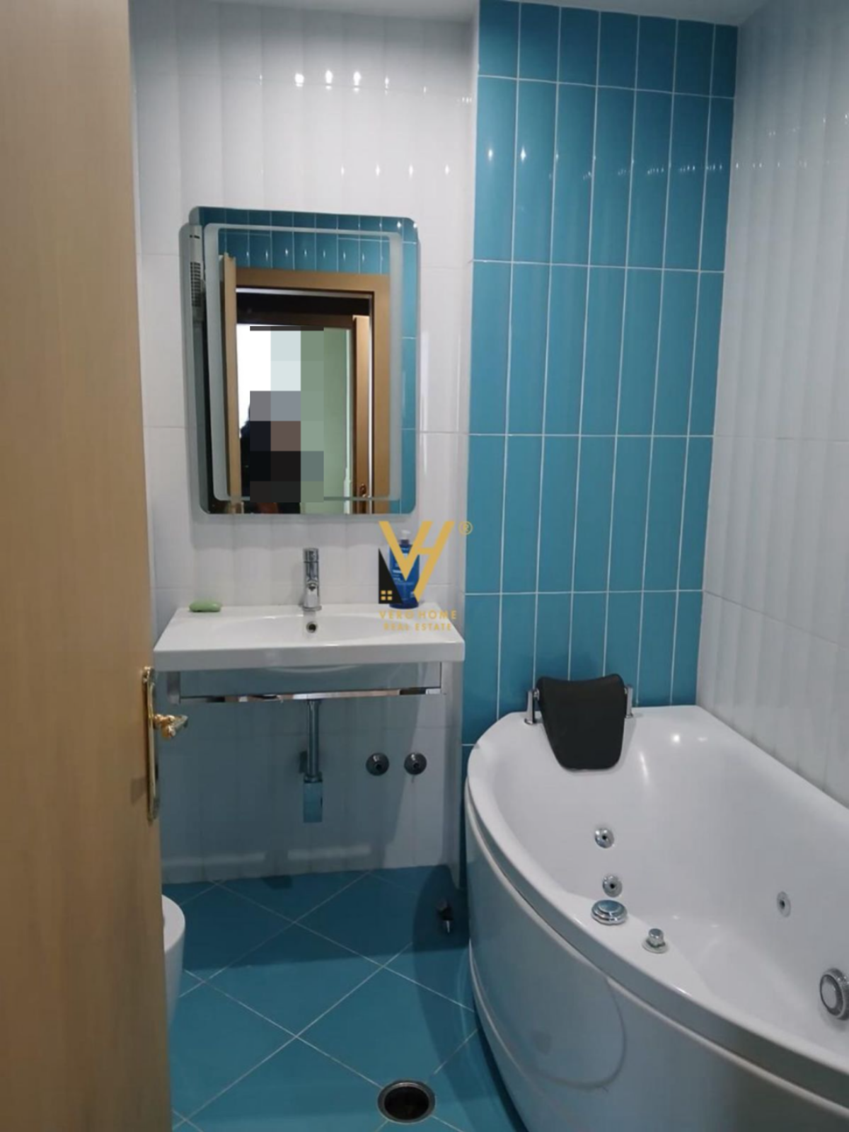 2+1+2 ME QIRA TE RRUGA PETI 75.000 LEKE