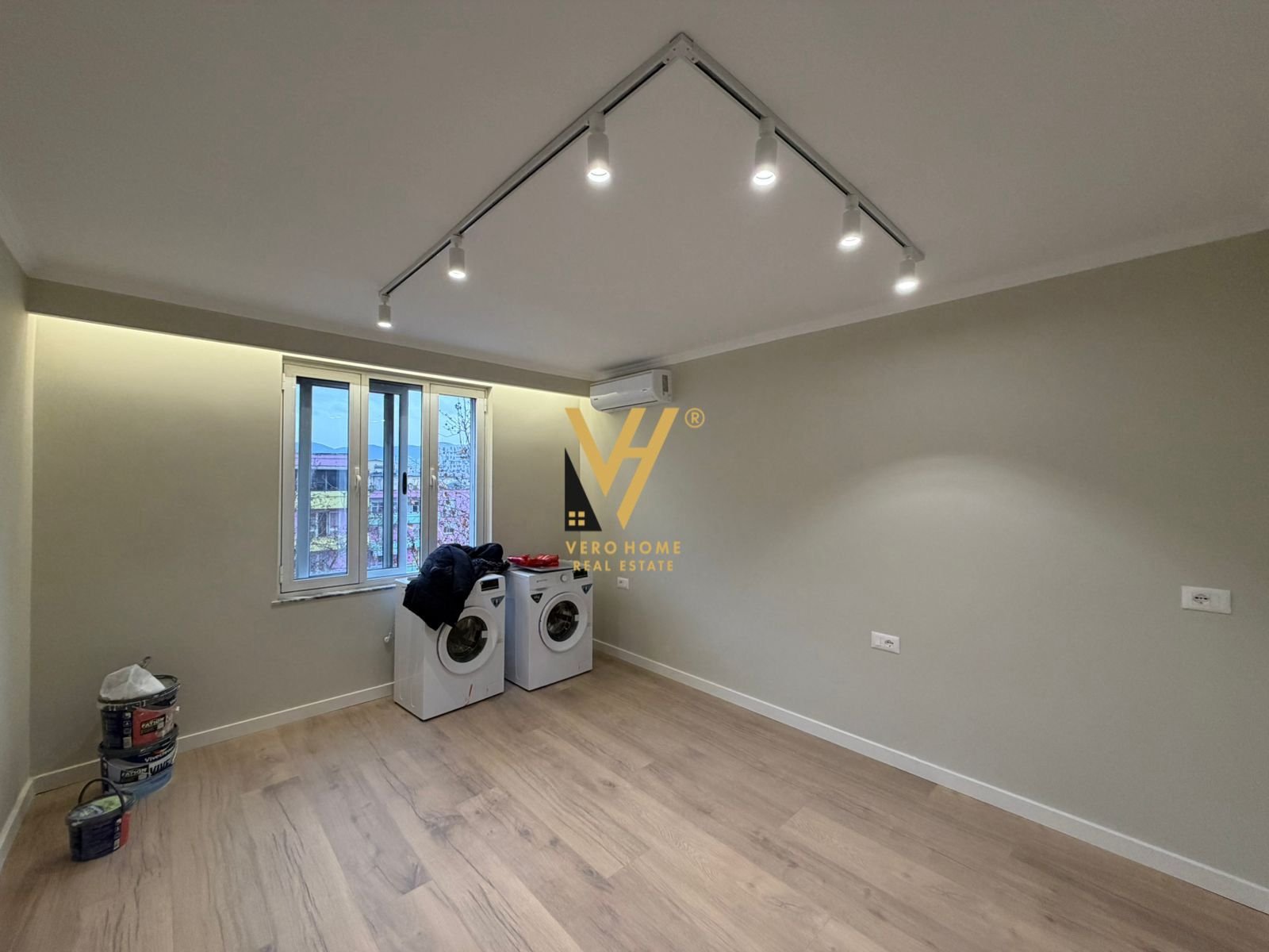 APARTAMENT 1+1 TE 21 DHJETORI 125.000 EURO