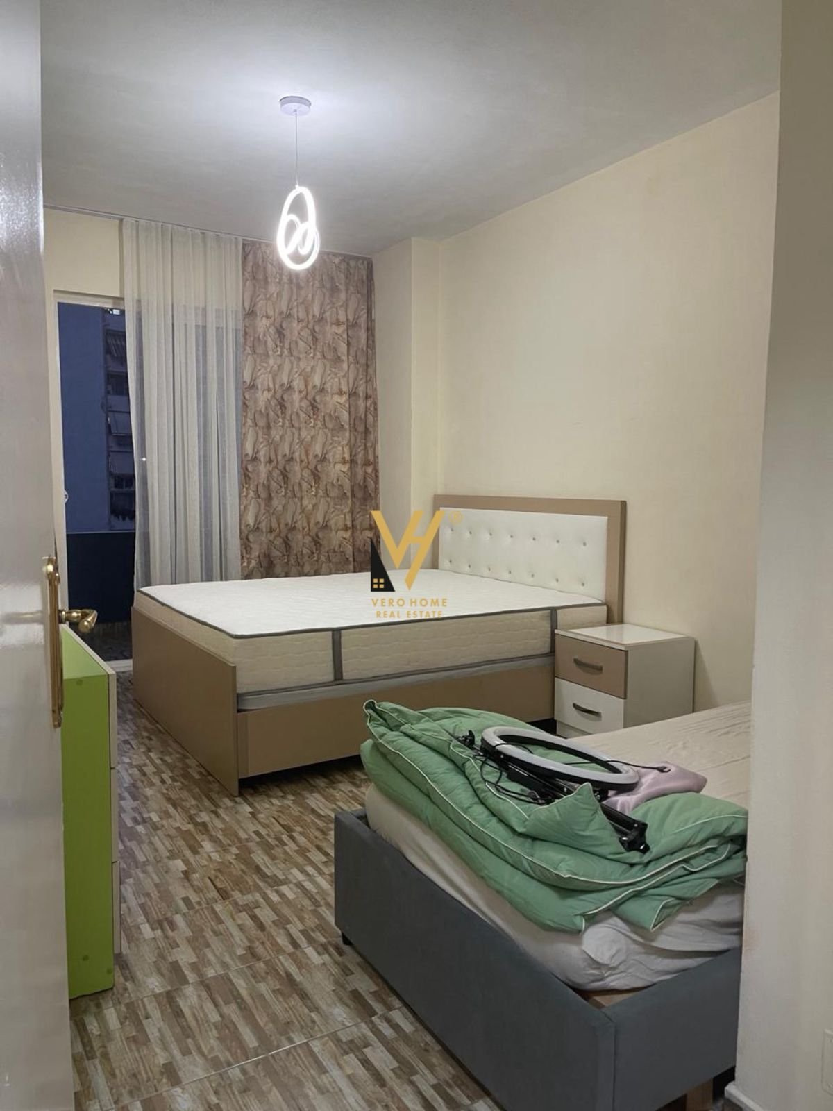 1+1+BLK ME QIRA NE ASTIR 45.000 LEKE