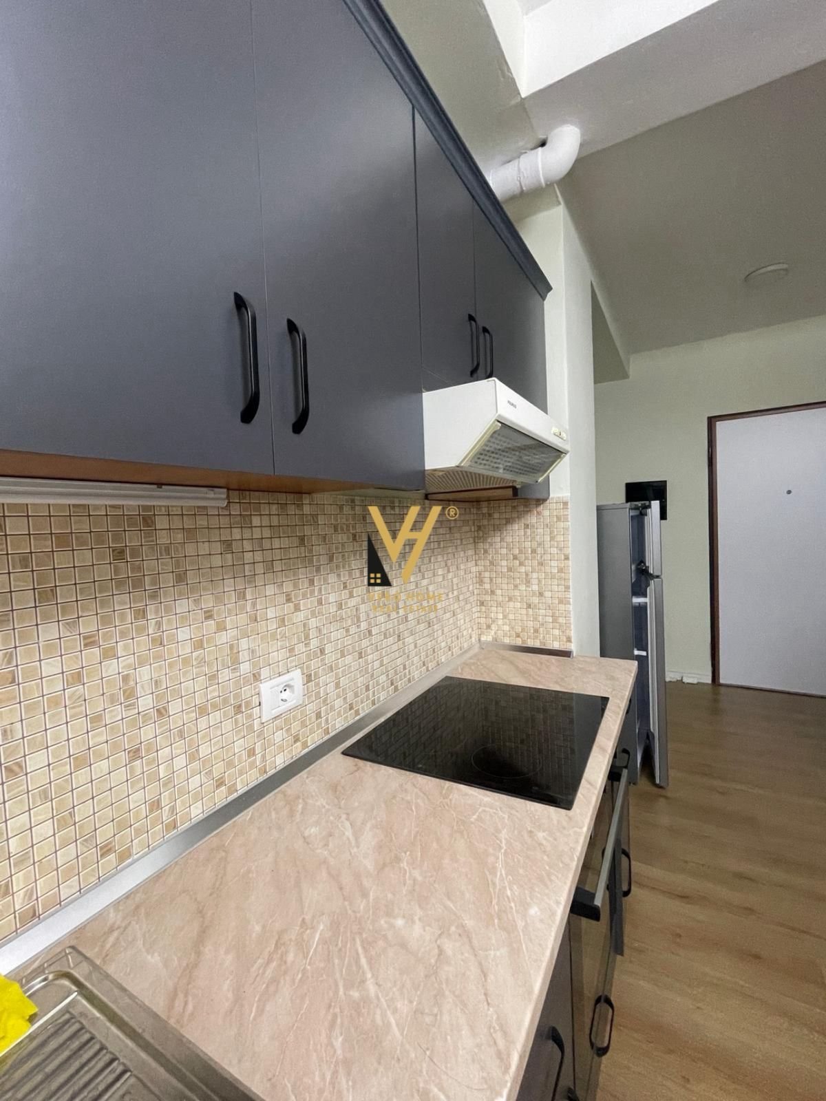 1+1 ME QIRA TE KOMUNA E PARISIT 600 EURO