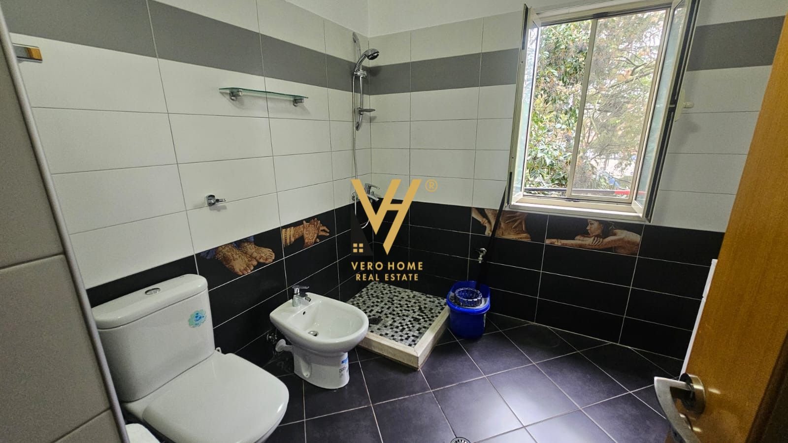 2+1+BLK ME QIRA TE RR.SOTIR PECI 70.000 LEKE