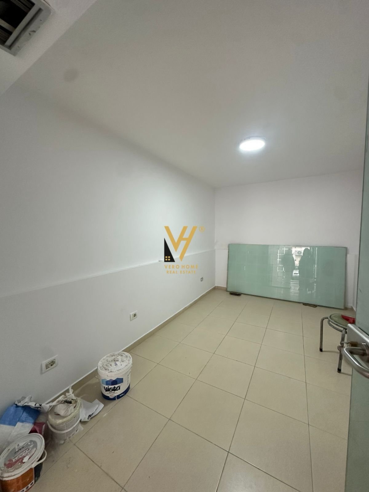 DYQAN 50 M2 ME QIRA TE RR.FORTUZI 50.000 LEKE