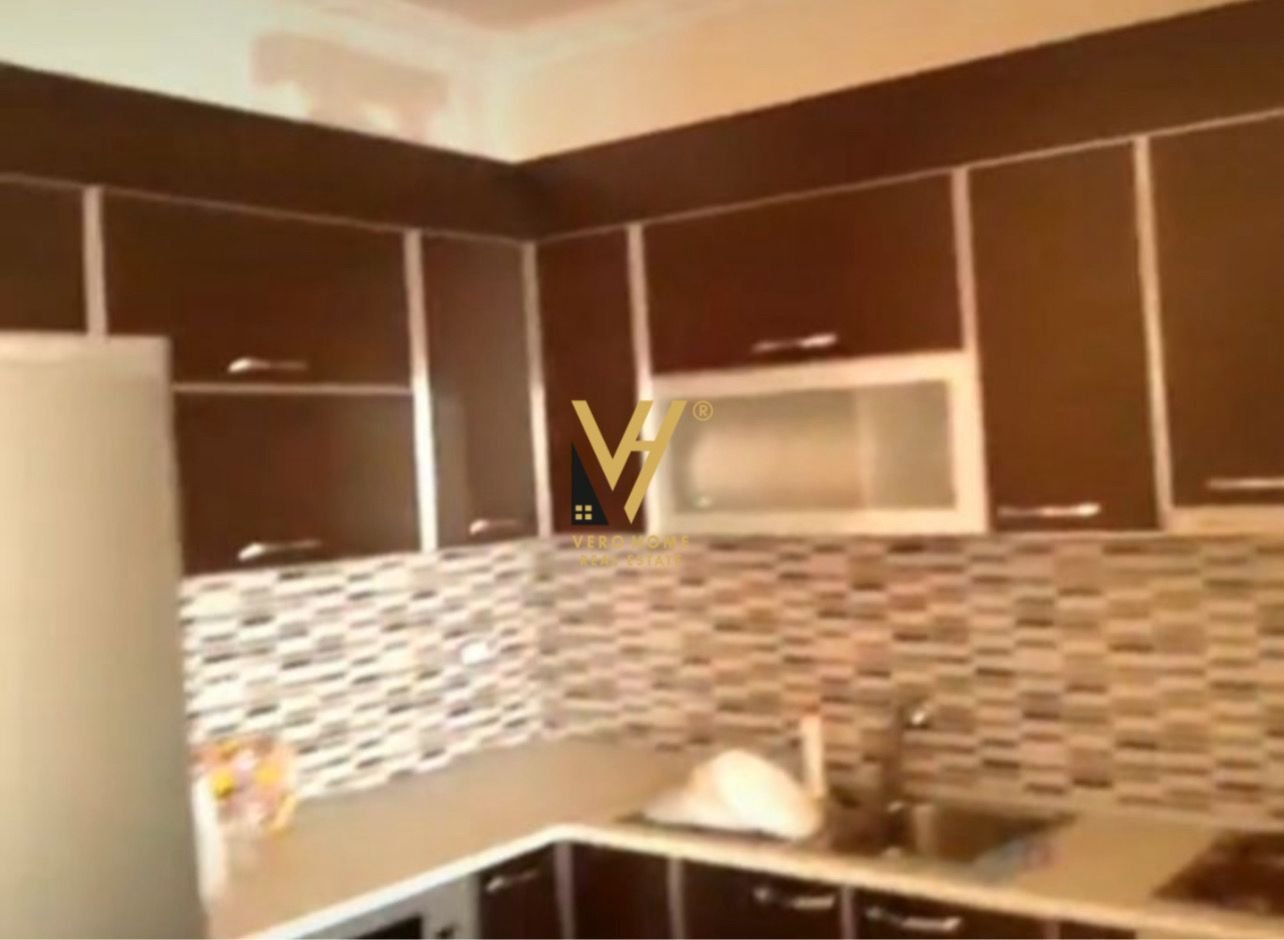 2+1+BLK NE VLORE, UJI I FTOHTE 215.000 EURO