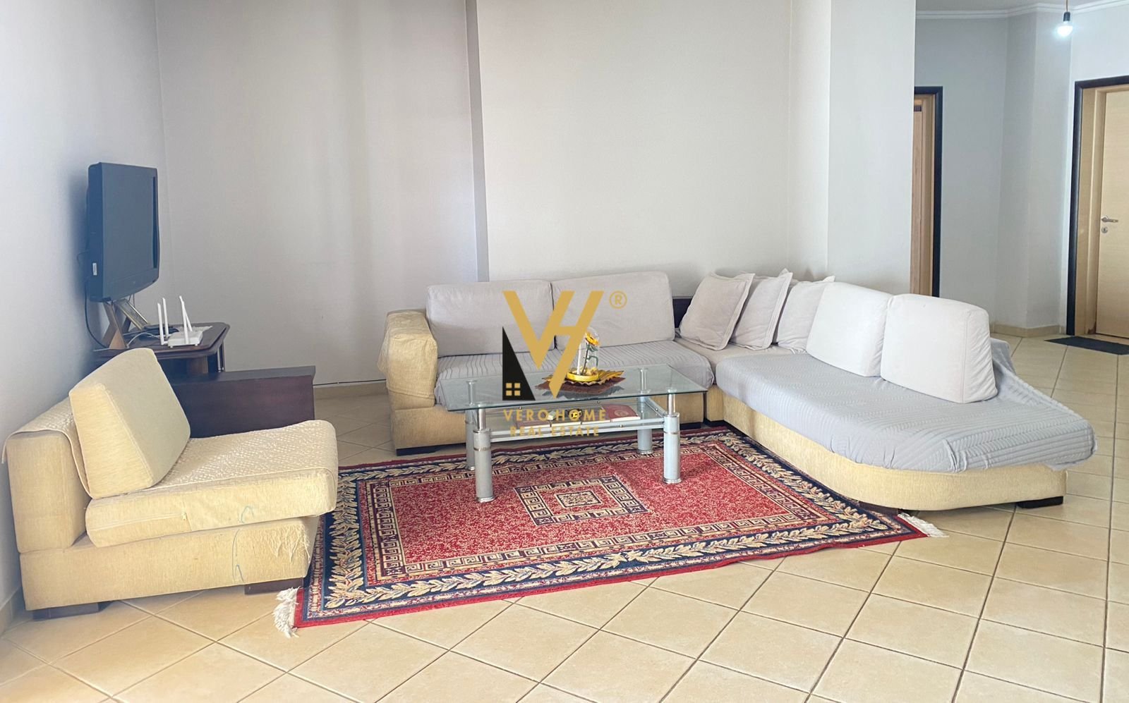 SHITET APARTAMENT 2+1+VERANDE NE ASTIR 190.000 EUR