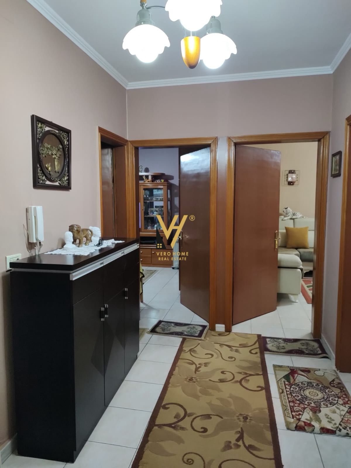 2+1 TE RRUGA IRFAN TOMINI 128.000 EURO