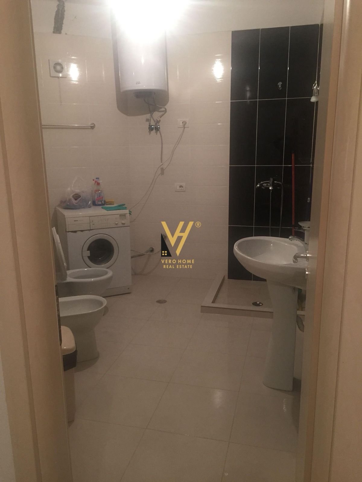 2+1+BLK ME QIRA NE ASTIR 52.000 LEKE