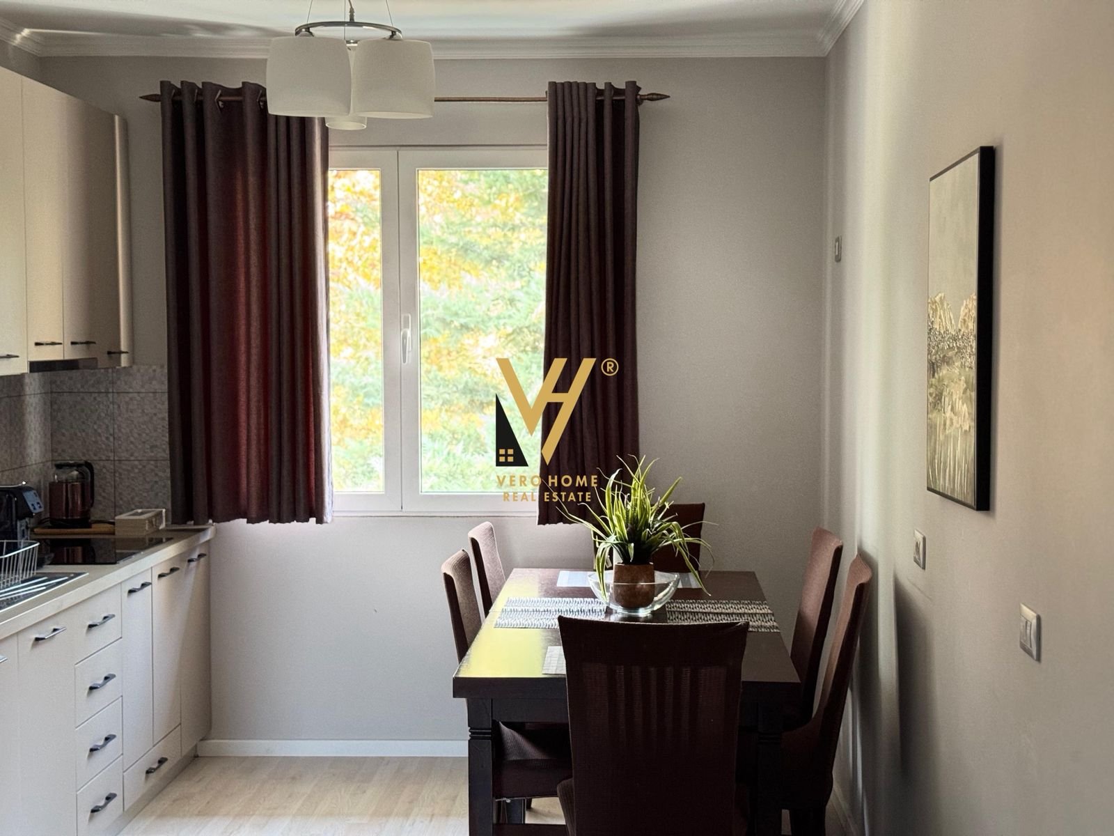 2+1 ME QIRA NE LAPRAKE 47.000 LEKE