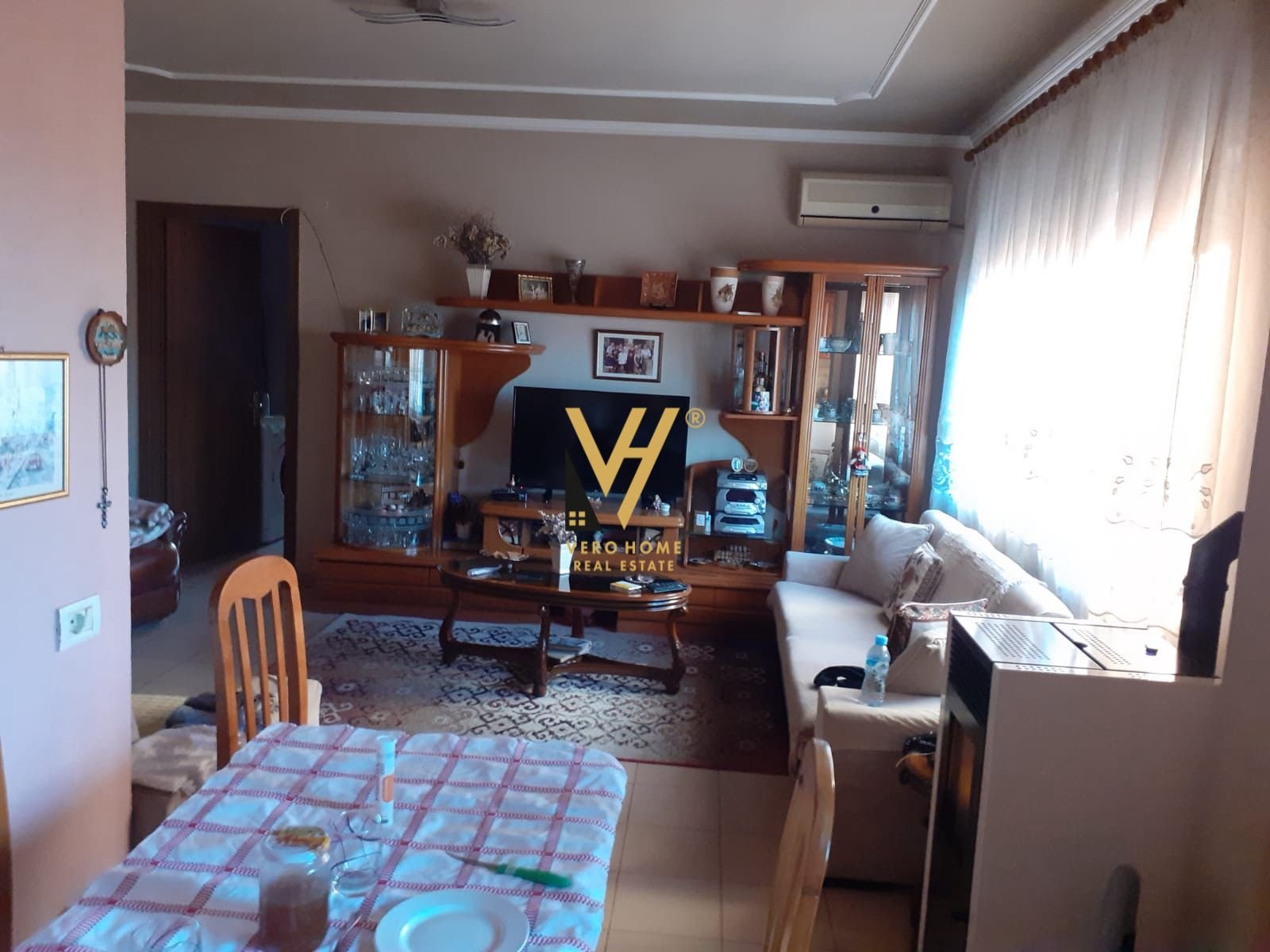 1+1+BLK ME QERA TE KOMUNA E PARISIT 450 EURO