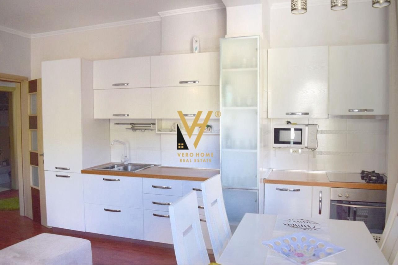 1+1+BLK NE SHKEMBIN E KAVAJES 135.000 EURO