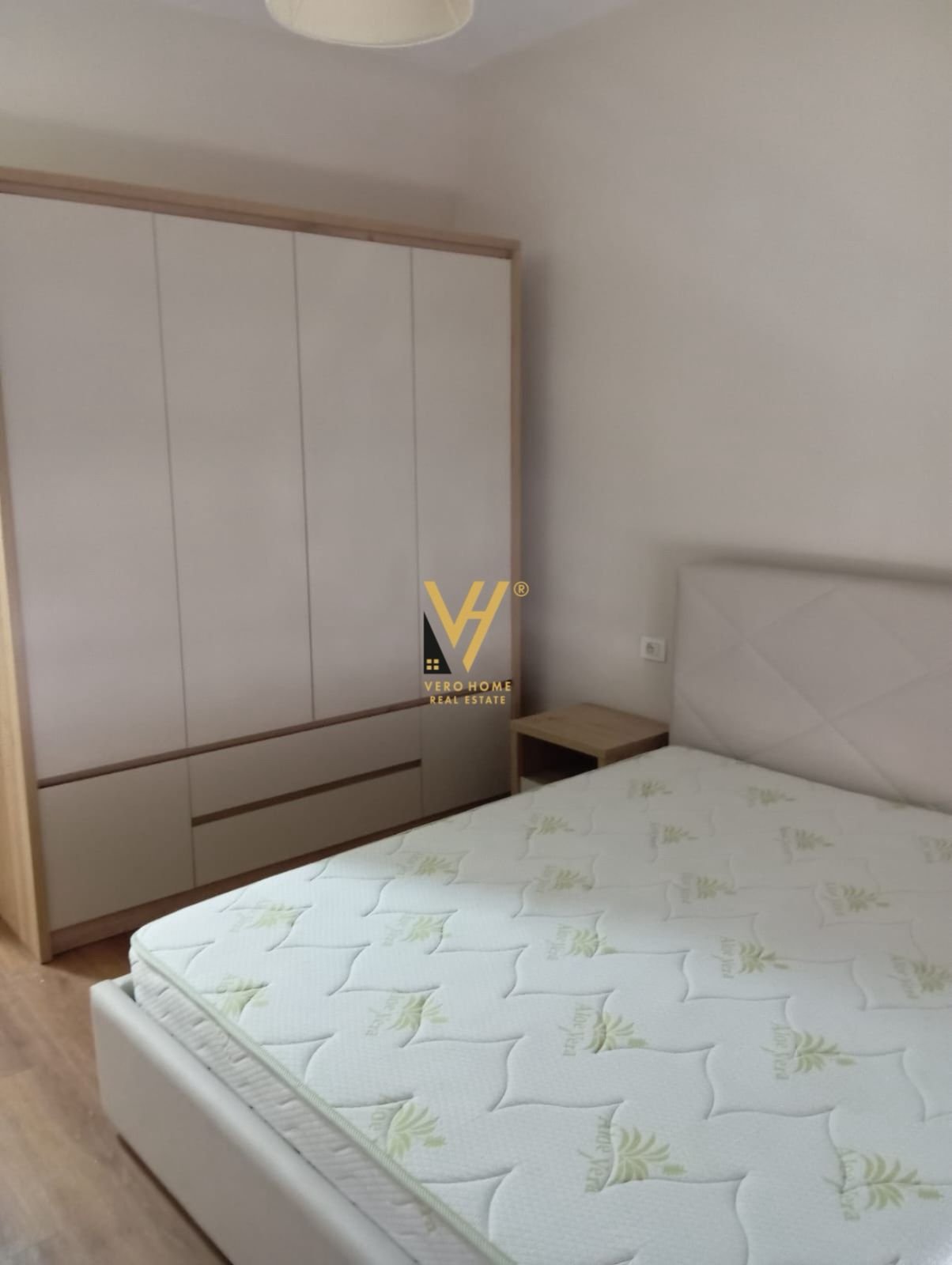 2+1+2+BLK ME QERA TE 5 MAJI 700 EURO