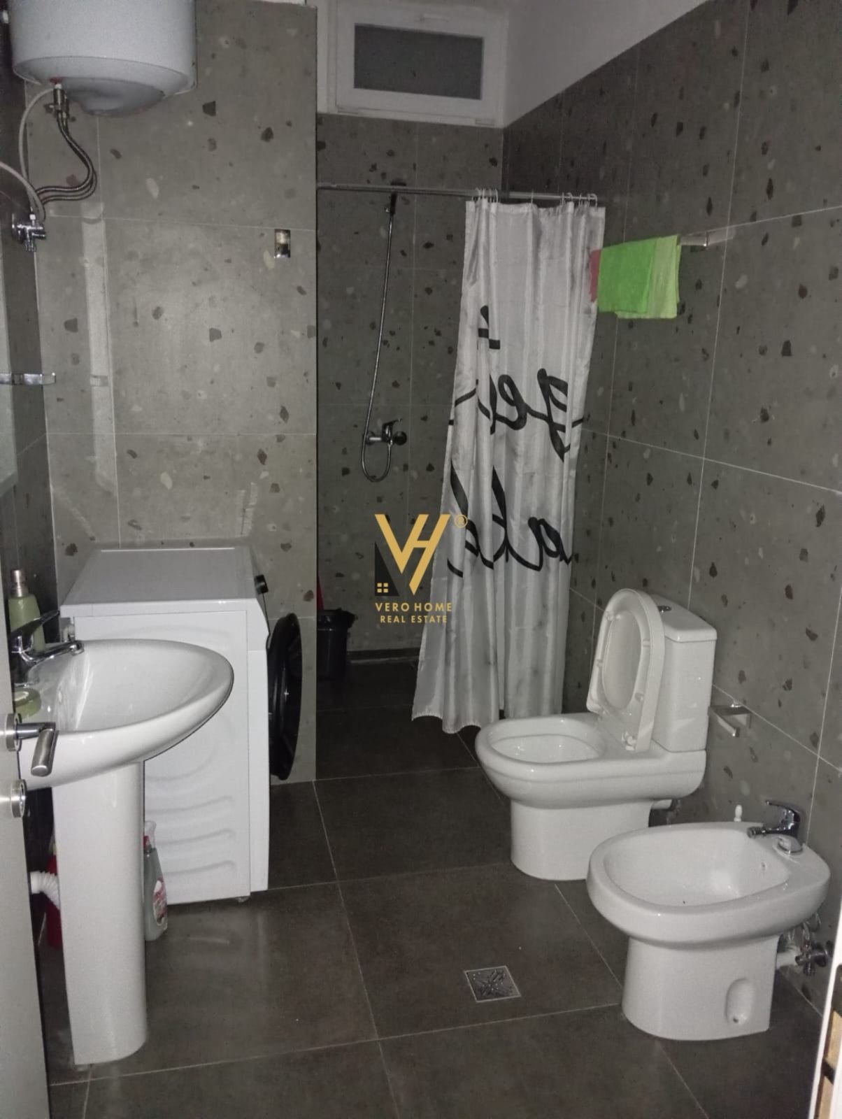 2+1+2+BLK ME QERA TE 5 MAJI 700 EURO