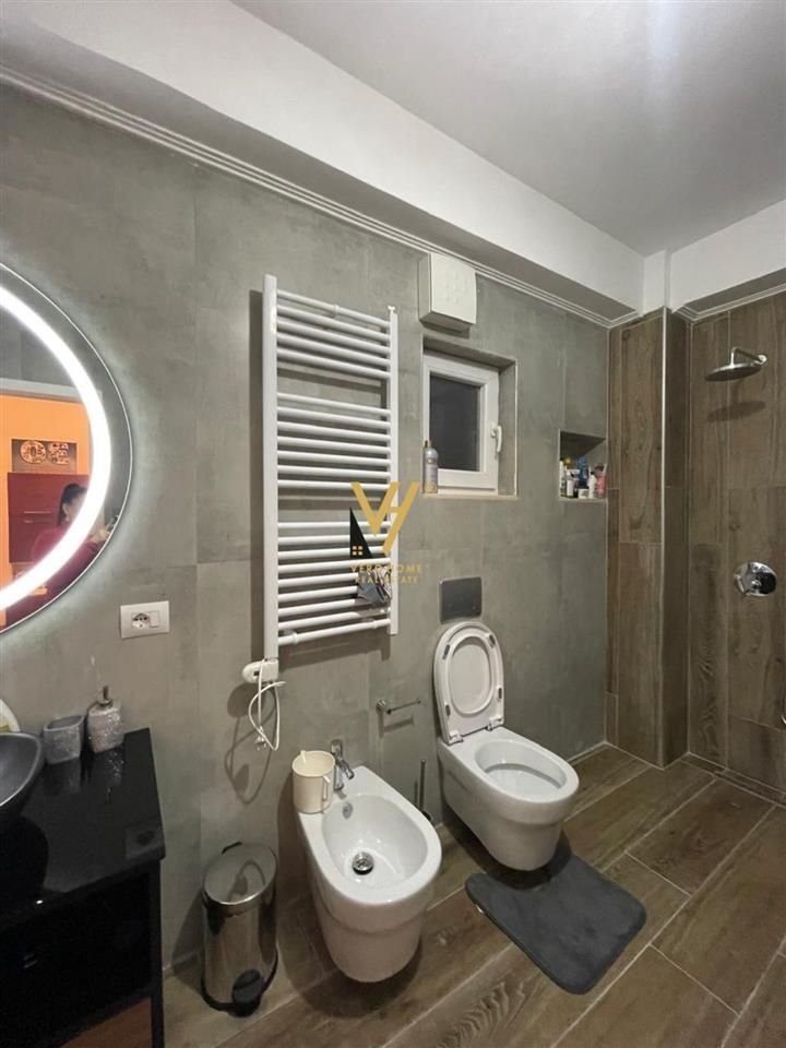 APARTAMENT 1+1 TE BRRYLI 13.000.000 LEKE