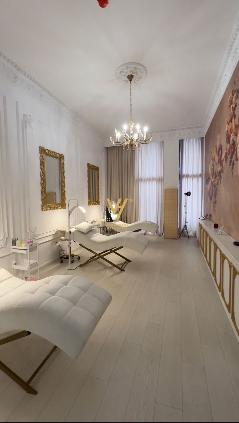 AMBIENT 78 M2 TE GARDEN BUILDING 1.100 EURO