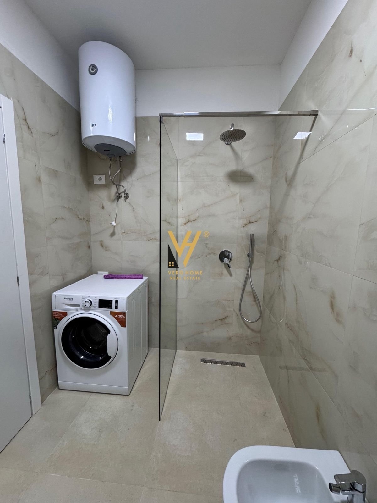 1+1+BLK ME QERA TE ISH SHESHI SHQIPONJA 50.000 LEK