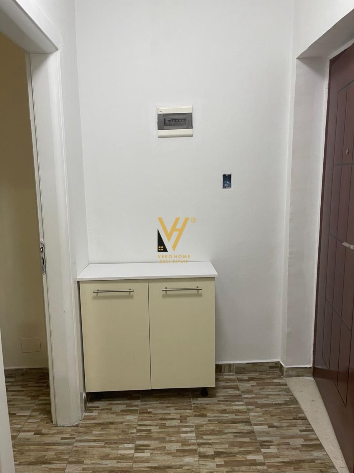 1+1+BLK ME QIRA NE ASTIR 43.000 LEKE