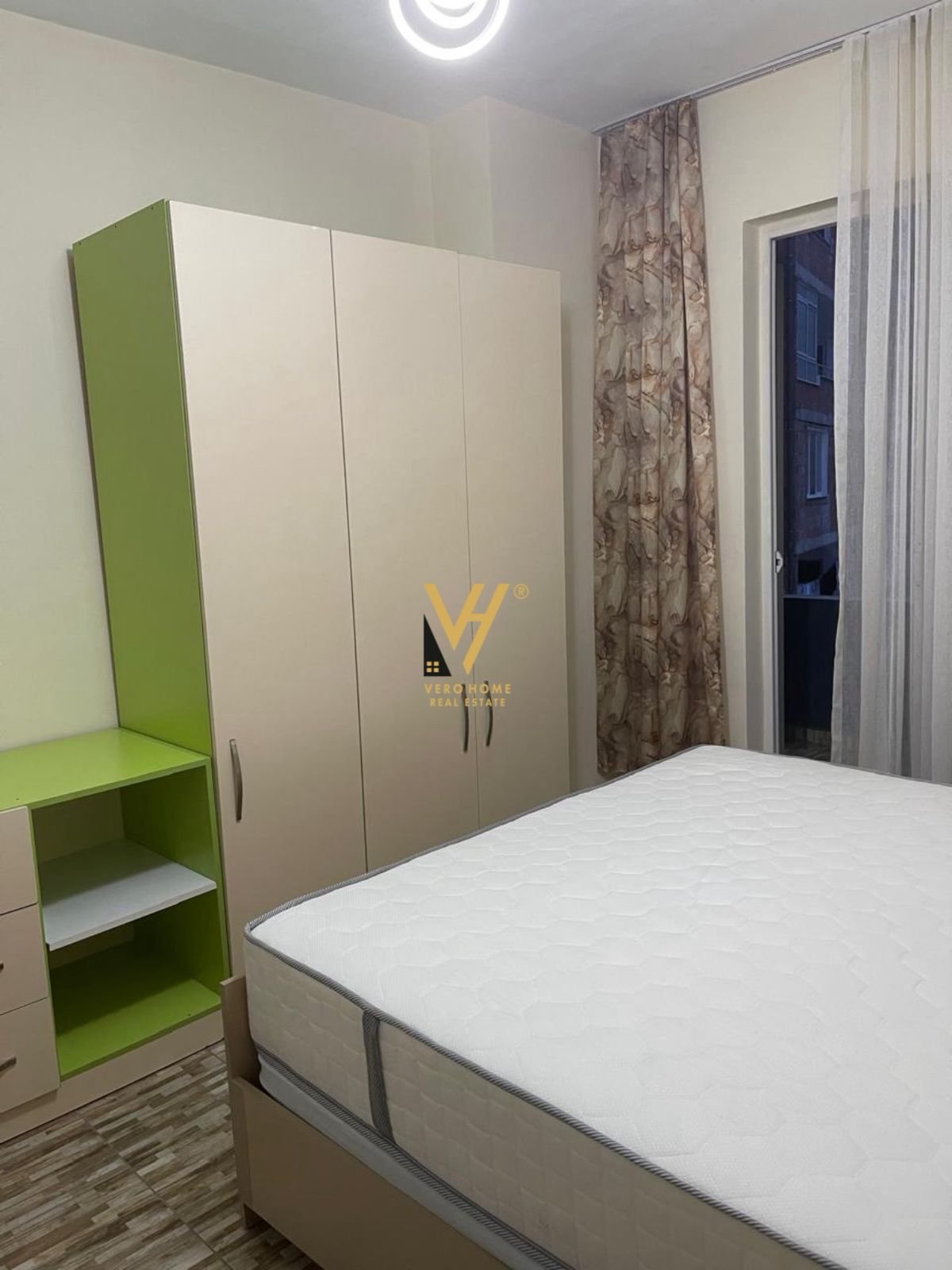 1+1+BLK ME QIRA NE ASTIR 43.000 LEKE