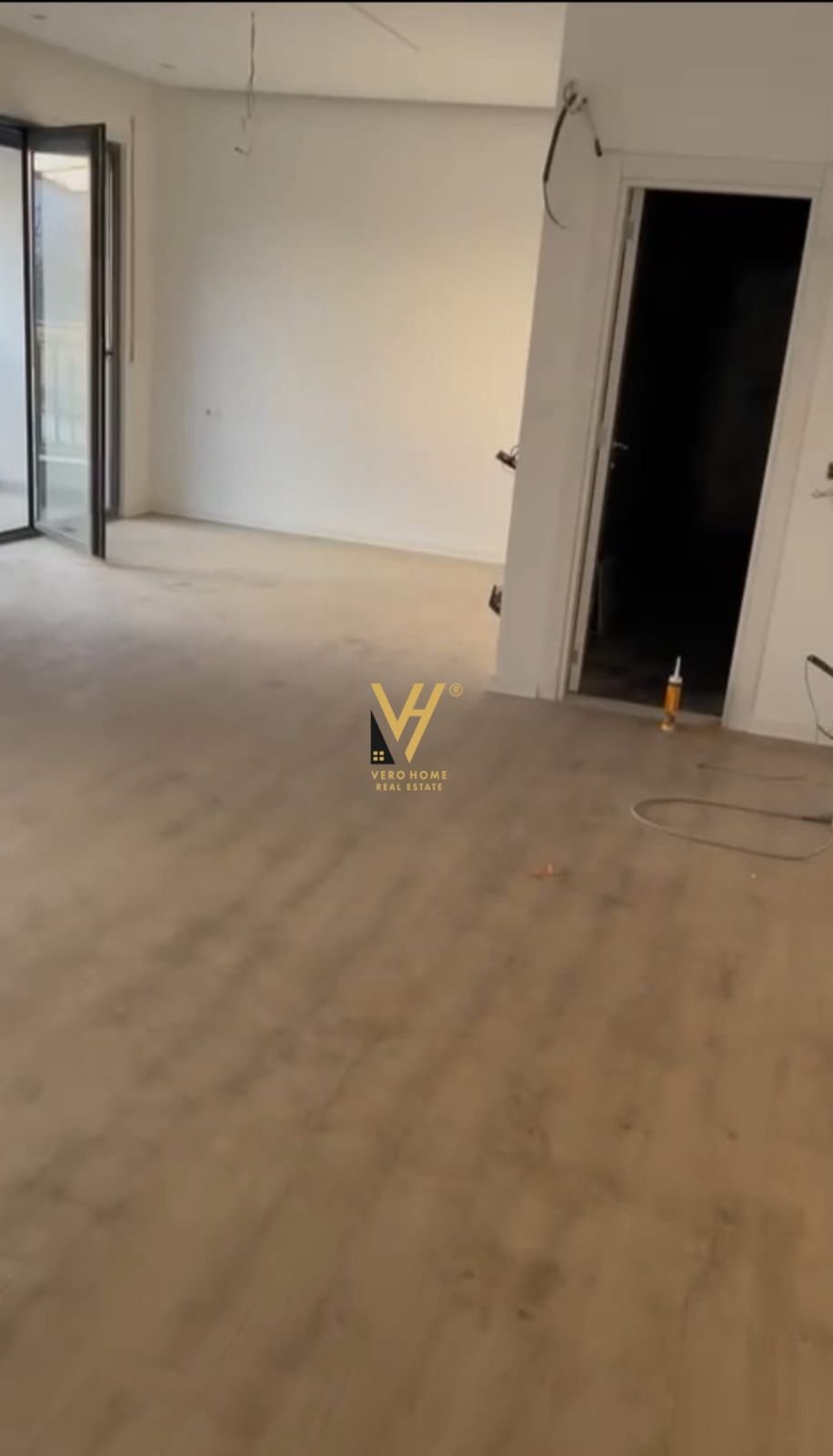 ZYRE 62 M2 ME QERA TE JORDAN MISJA 850 EURO