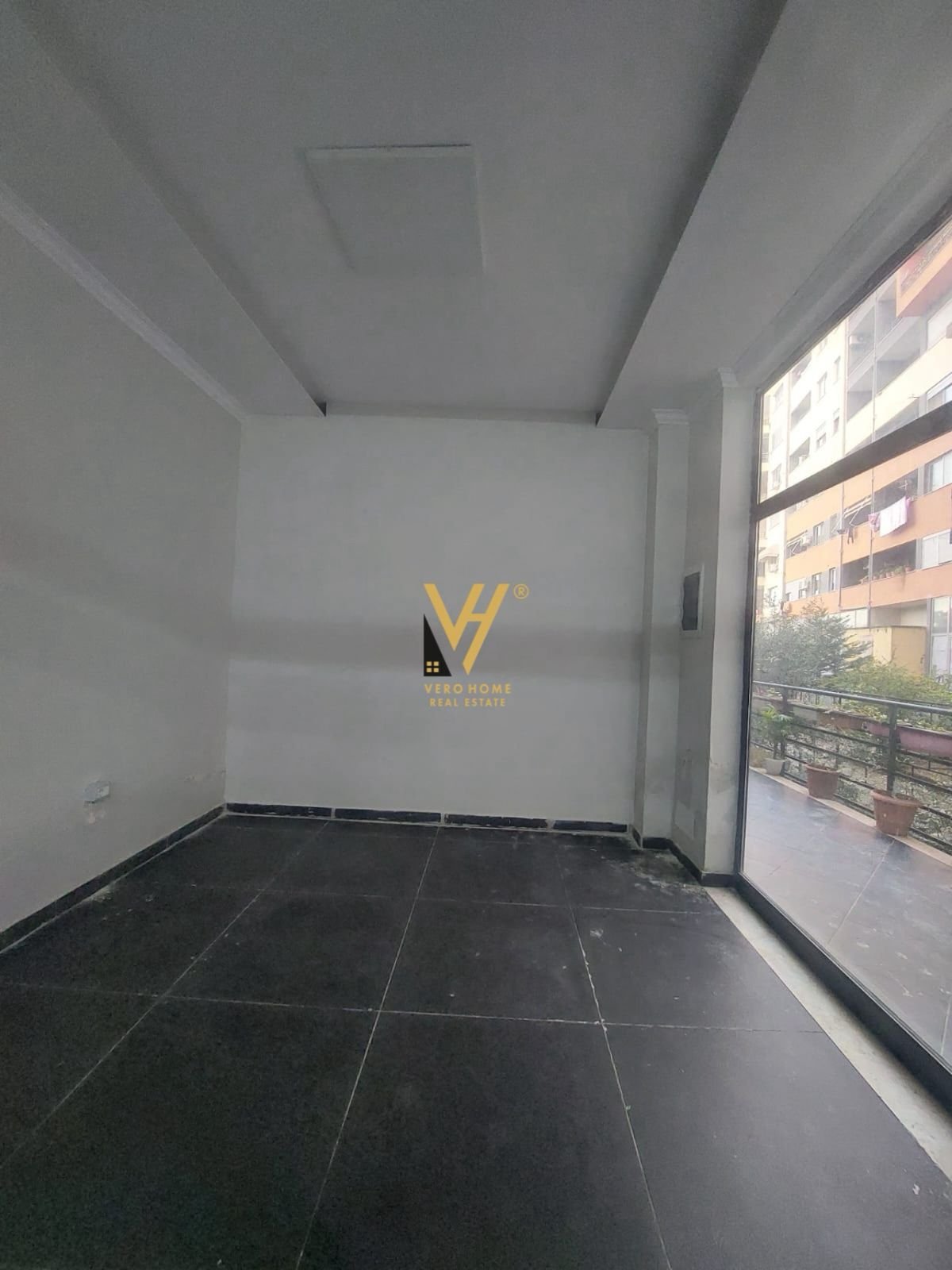 DYQAN 46 M2 NE ASTIR 95.000 EURO