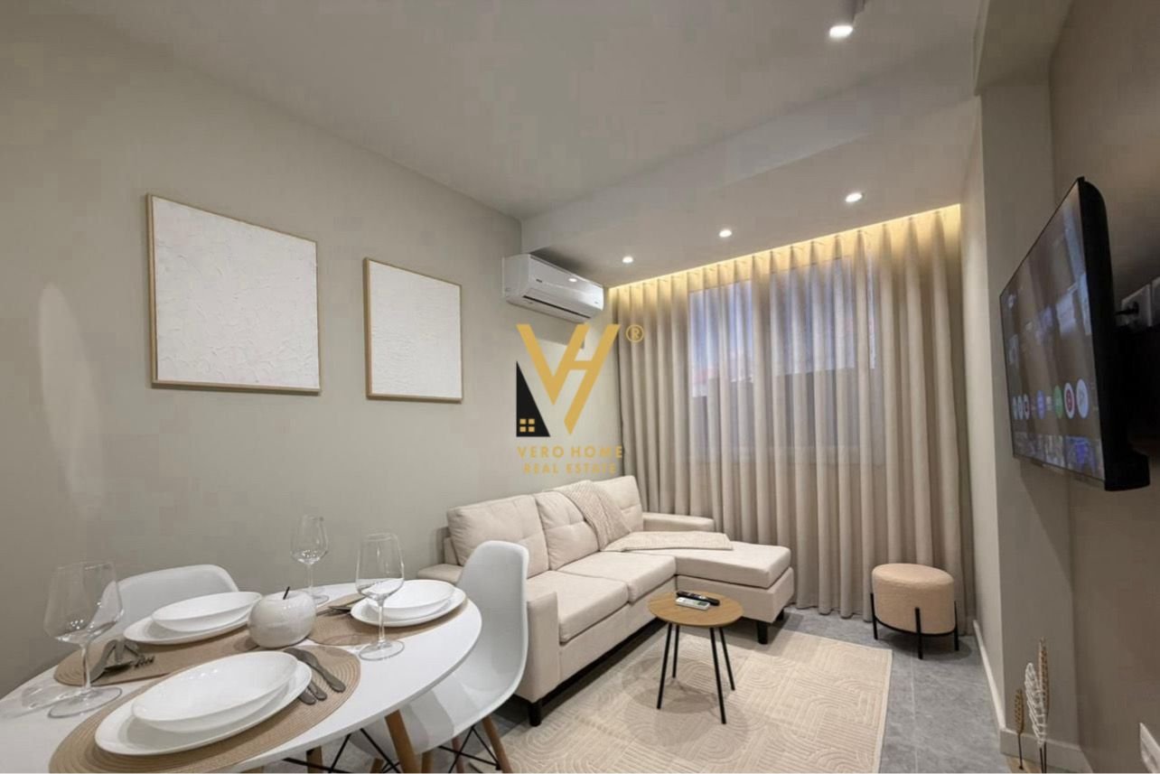 2 GARSONIERE TE 21 DHJETORI 200.000 EURO