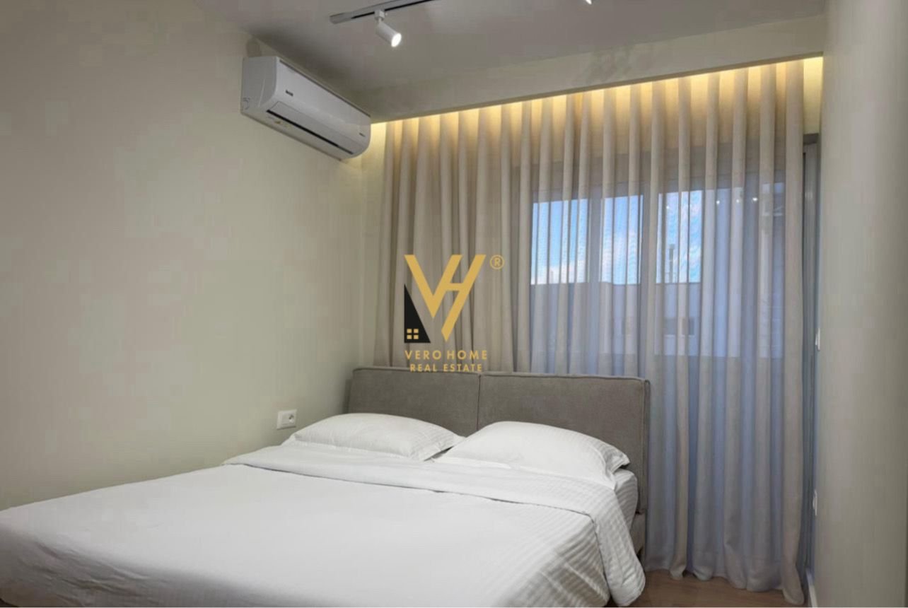 2 GARSONIERE TE 21 DHJETORI 200.000 EURO