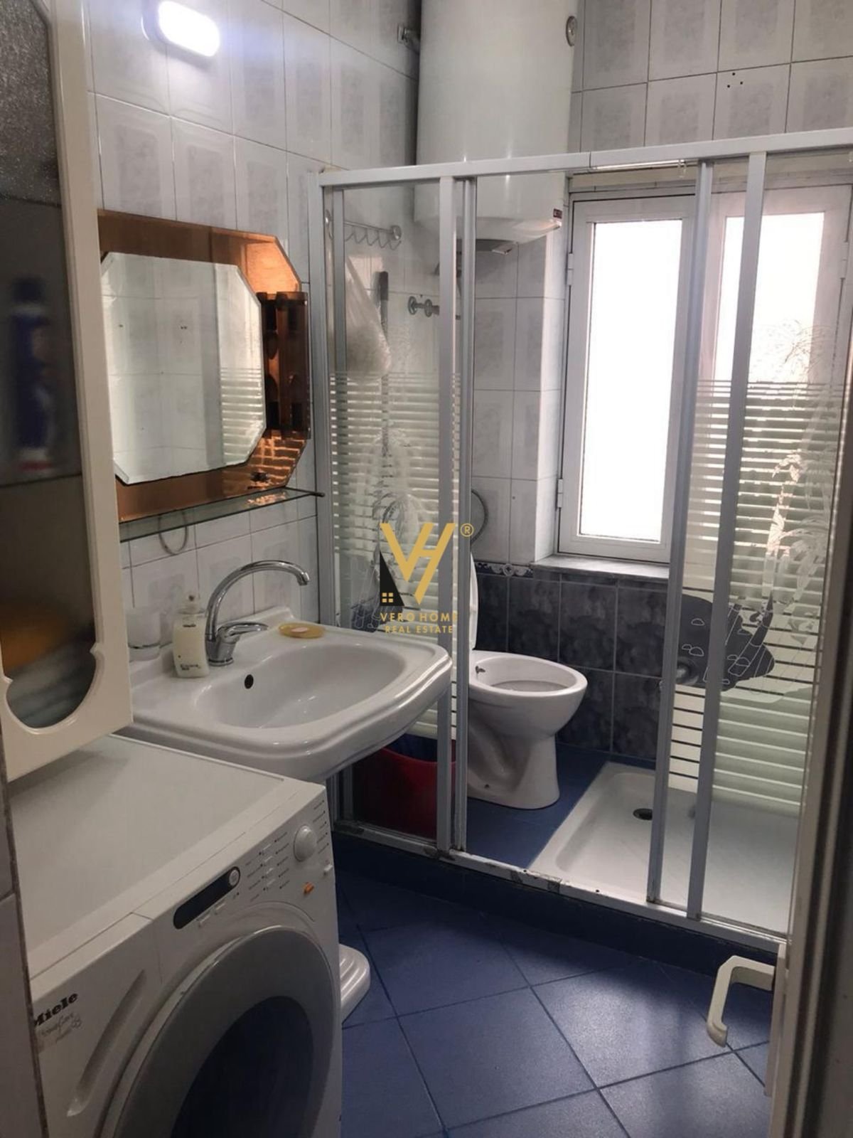 2+1 ME QIRA TE RRUGA E DIBRES 55.000 LEKE