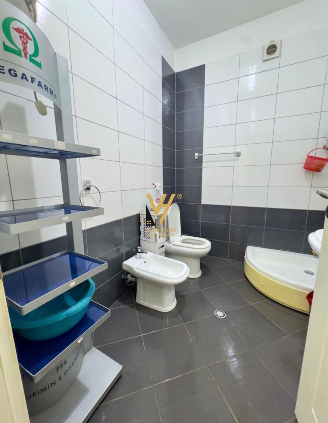 KLINIKE DENTARE ME QIRA TE TREGU ELEKTRIK 800 EURO