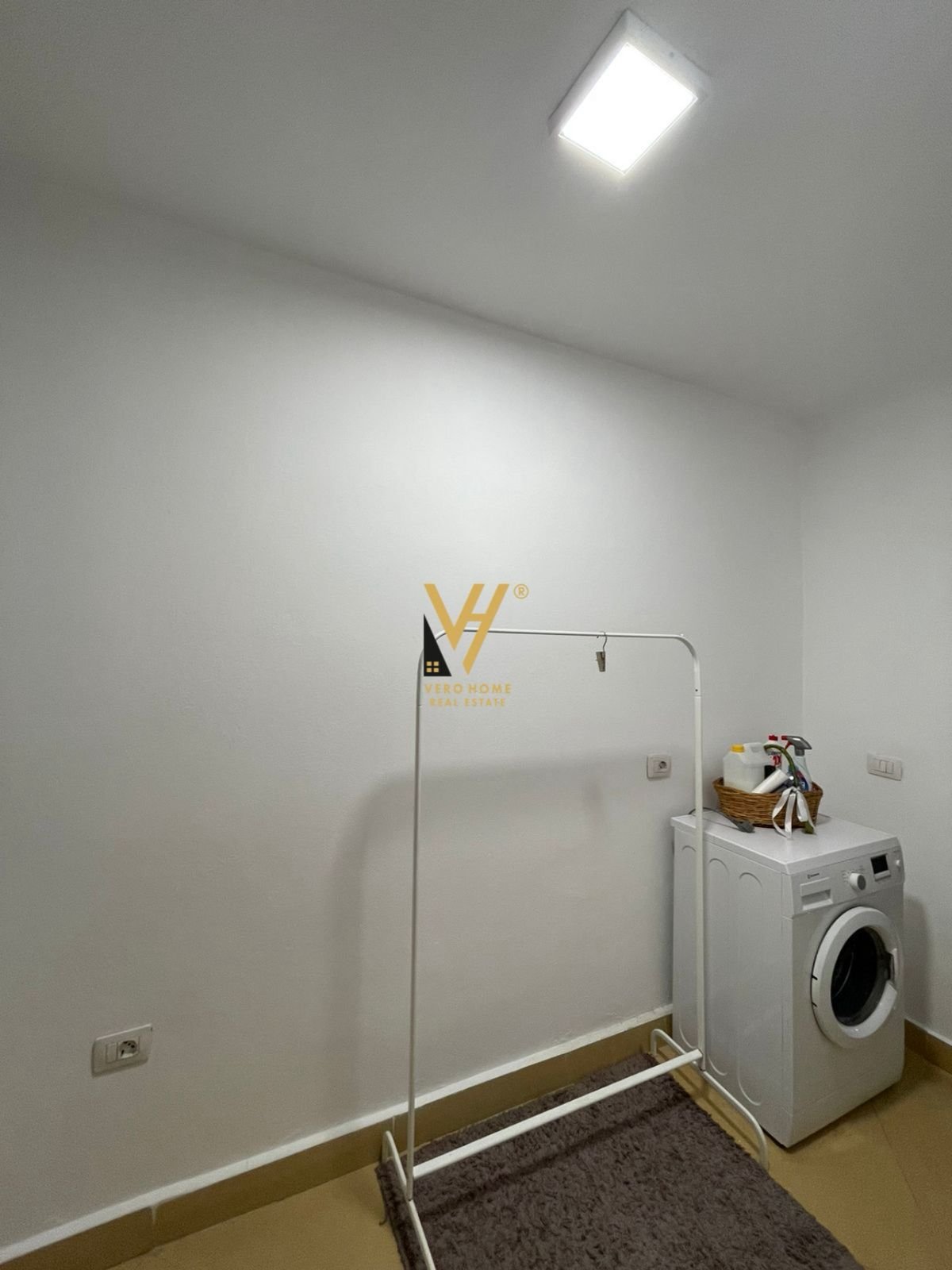 2+1+BLK ME QERA NE QENDER 75.000 LEKE