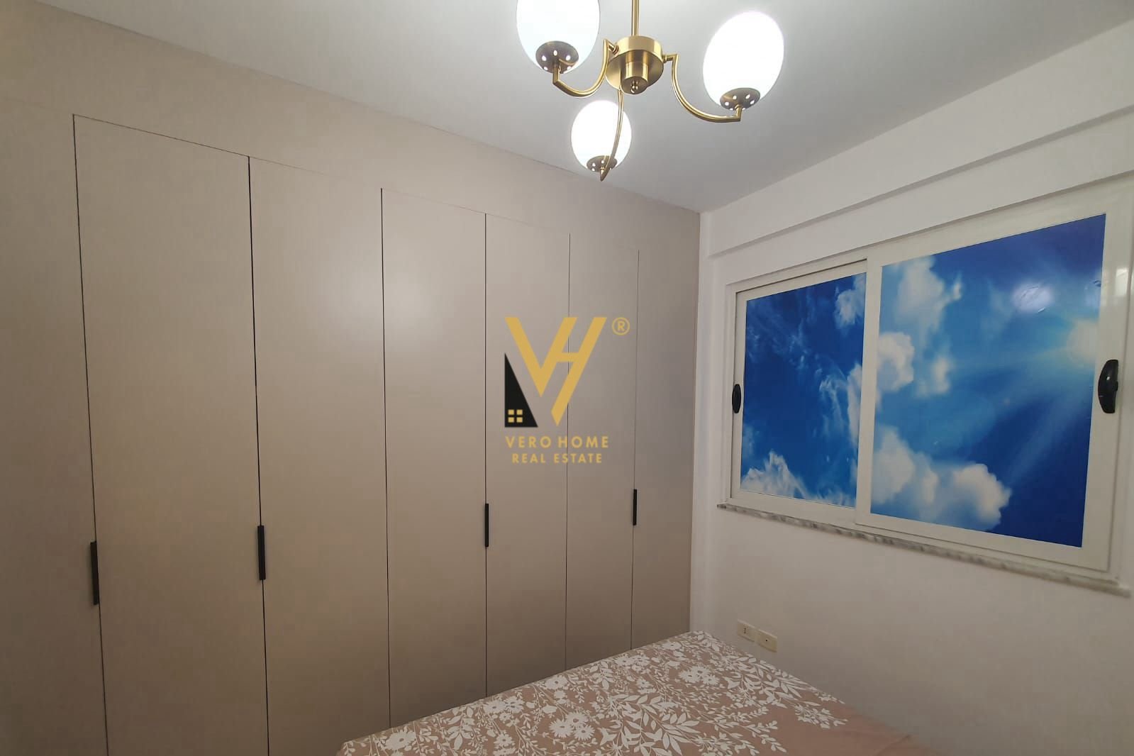 1+1+BLK ME QERA TE KODRA E DIELLIT 55.000 LEKE