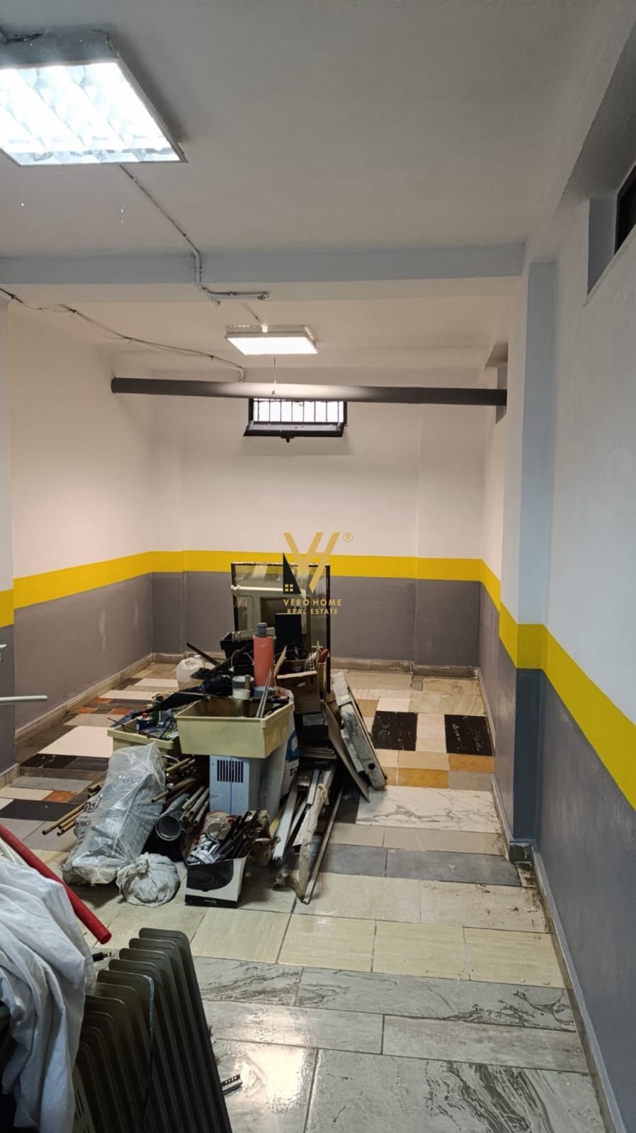 GARAZH 35 M2 TE KOMUNA E PARISIT 35.000 EURO