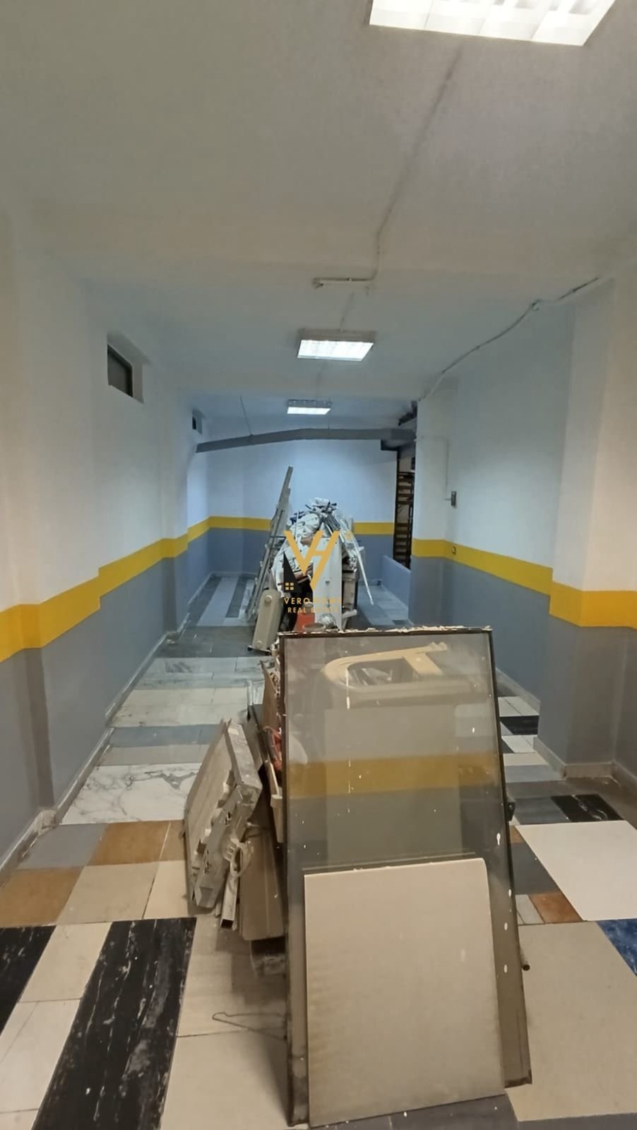 GARAZH 35 M2 TE KOMUNA E PARISIT 35.000 EURO