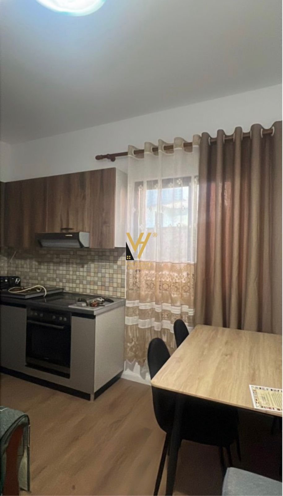 APARTAMENT 1+1 ME QIRA TE BULEVARDI I RI 400 EURO