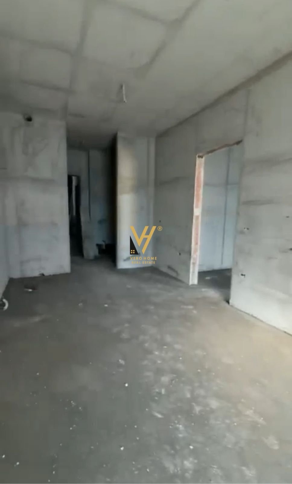 1+1+BLK TE MATERNITETI I RI 126.000 EURO