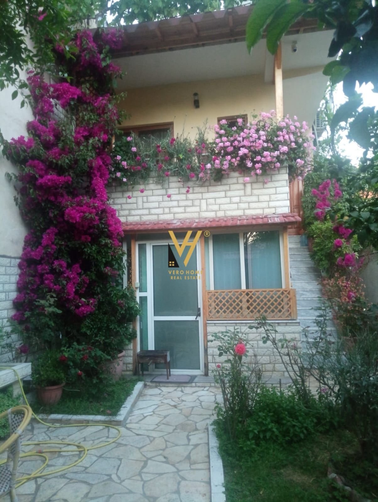 1+1+BLK ME QIRA TE QYTET STUDENTI 450 EURO