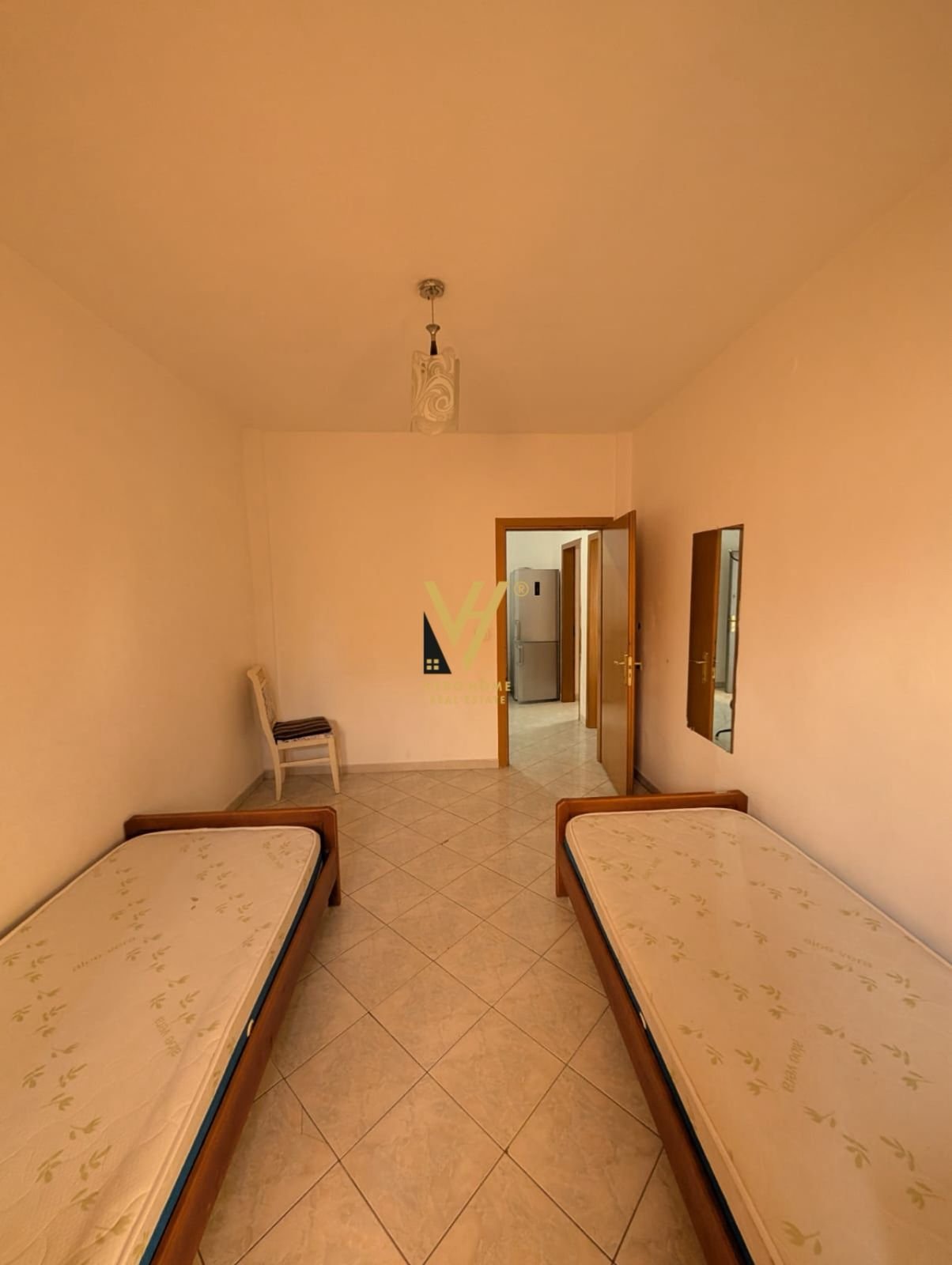 2+1 ME QERA TEK ALI DEMI 65.000 LEKE