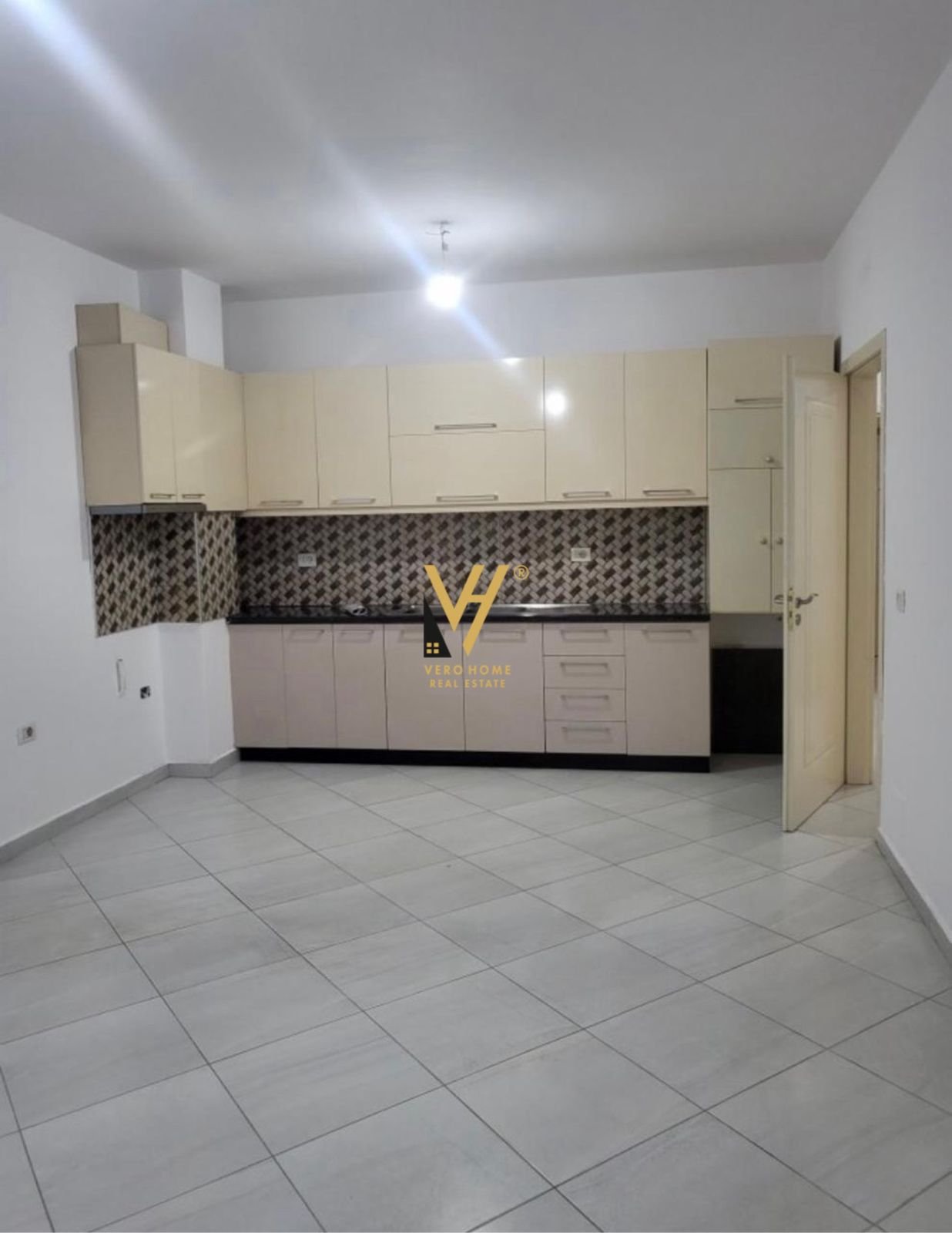 2+1+BLK ME QIRA NE DON BOSKO 520 EURO