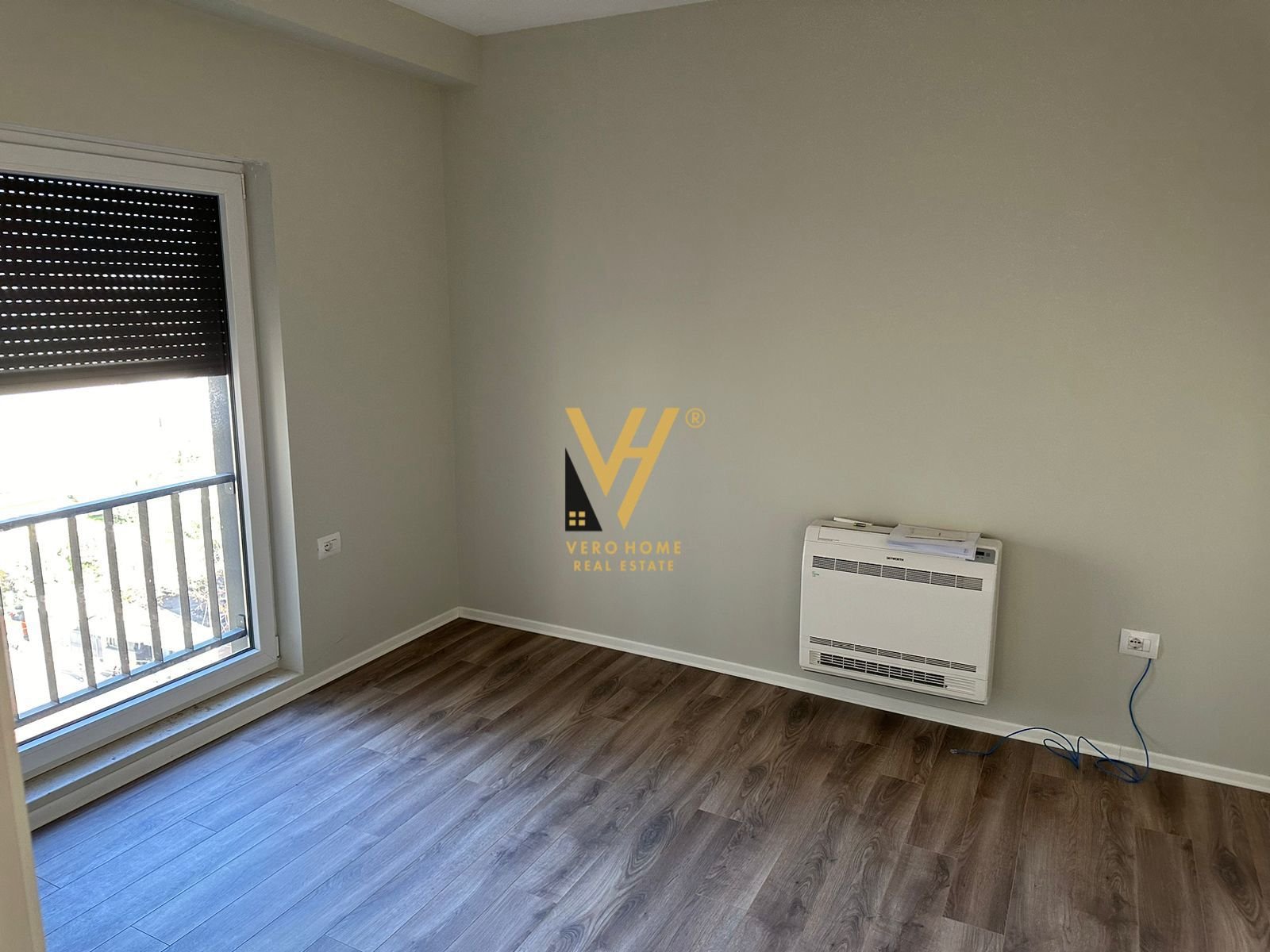 ZYRE 107 M2 ME QERA TE JORDAN MISJA 750 EURO