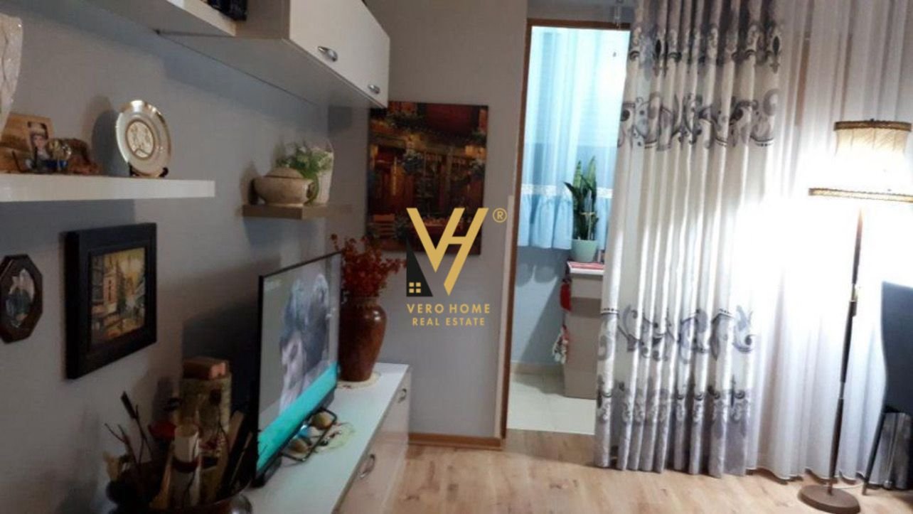 2+1+ANEKS ME QERA TE RRUGA E KOSOVARVE 65.000 LEK