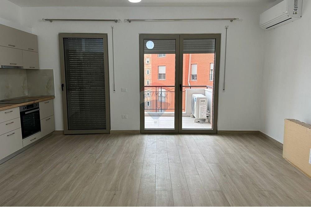 Jepet me qira 1+1 te Kompleksi Delijorgji