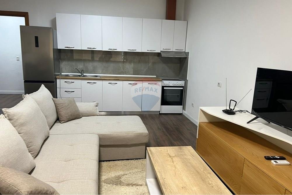 Apartament 3+1+2+parkim – Komuna e Parisit