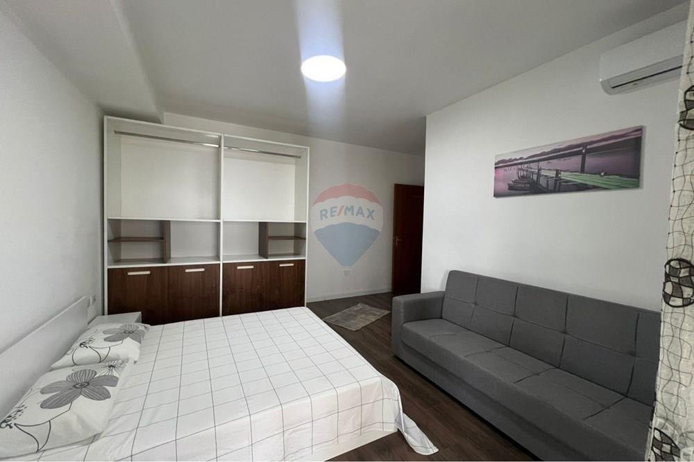Apartament 3+1+2+parkim – Komuna e Parisit