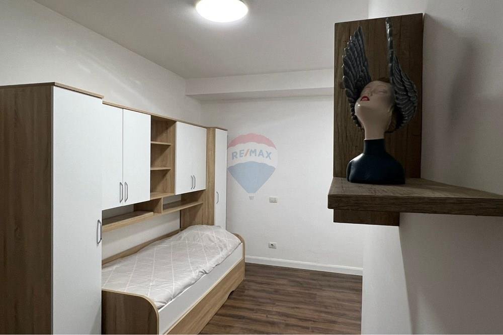 Apartament 3+1+2+parkim – Komuna e Parisit