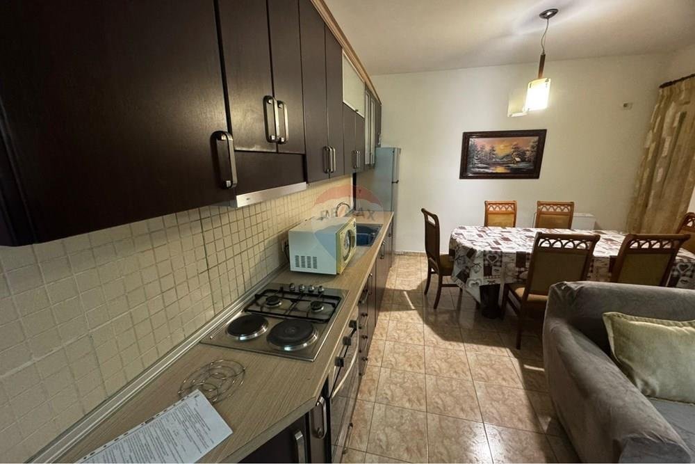 Apartament 2+1 me Qira – sipër Kristal Center