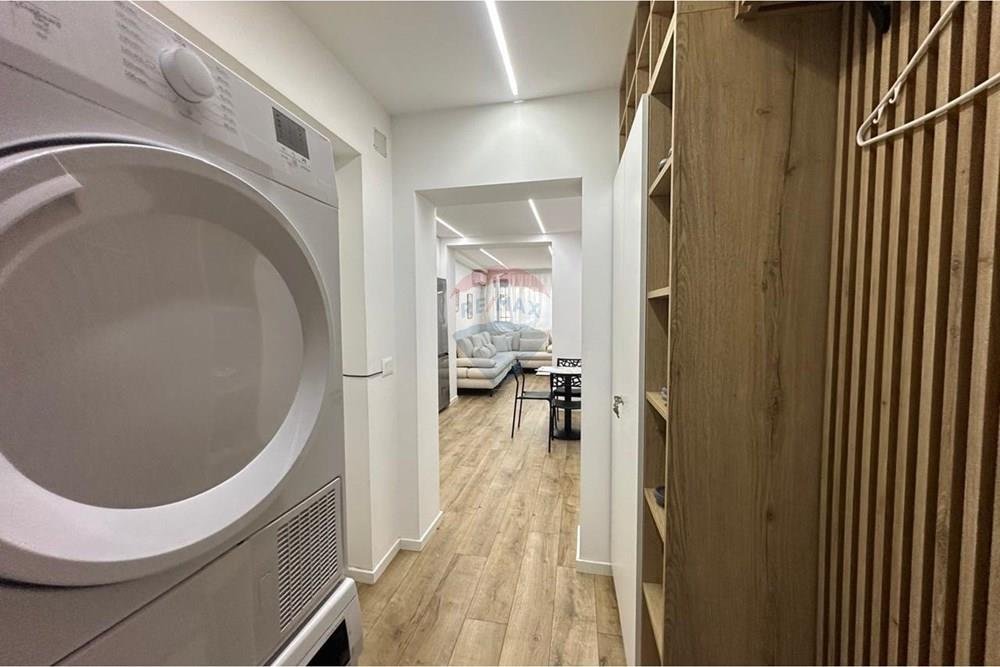 Apartament 1+1 me qira në zonën 21 Dhjetorit