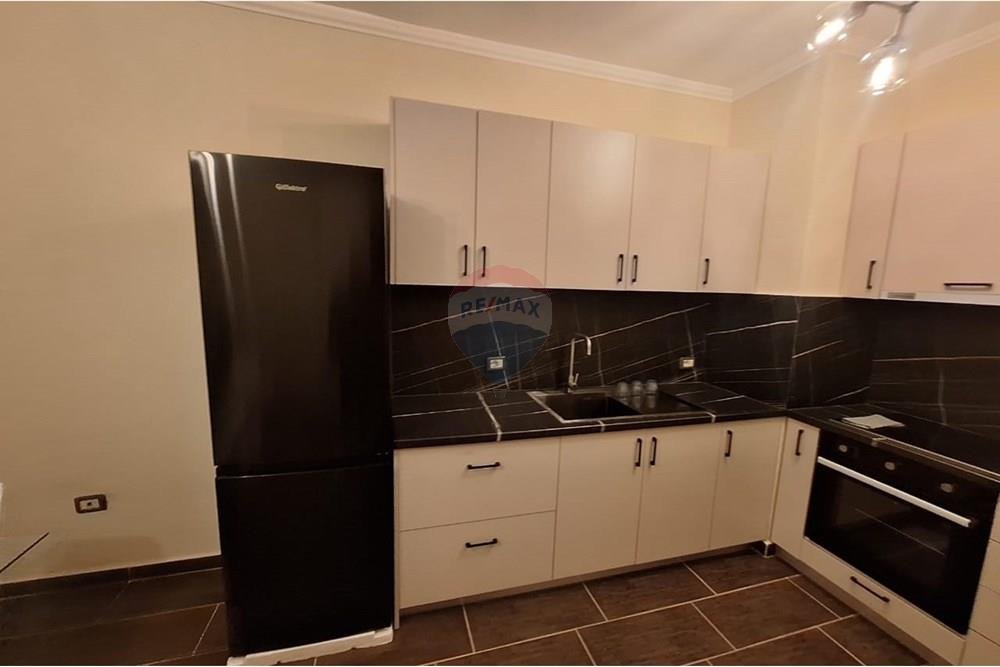 Jepet apartament per qira 2+1+2+verande +ballkon n