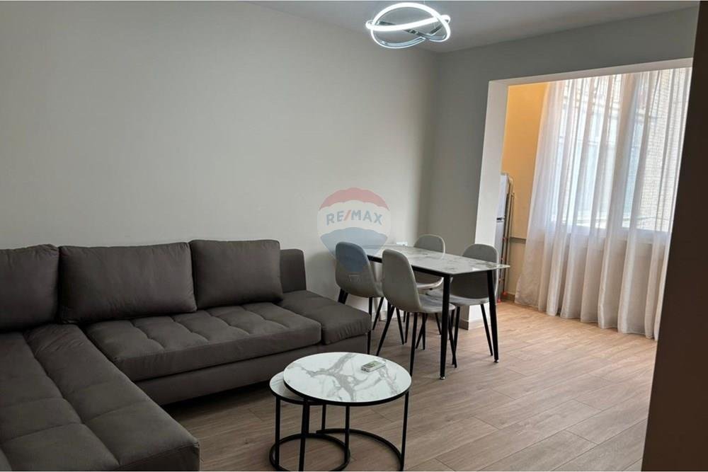 APARTAMENT 2+1 ME QIRA TE RRUGA E ELBASANIT