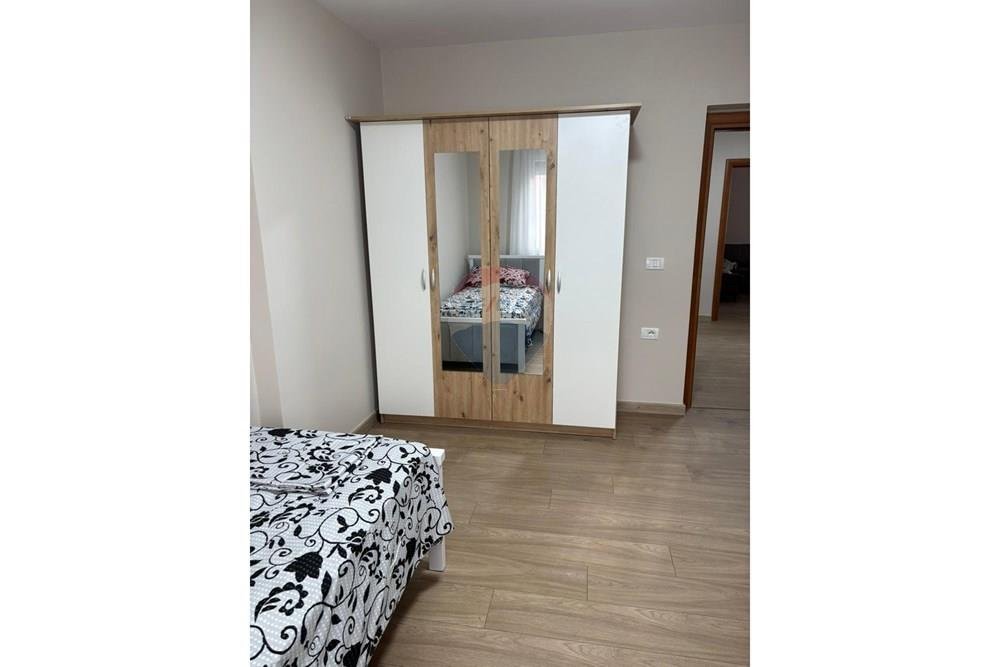APARTAMENT 2+1 ME QIRA TE RRUGA E ELBASANIT