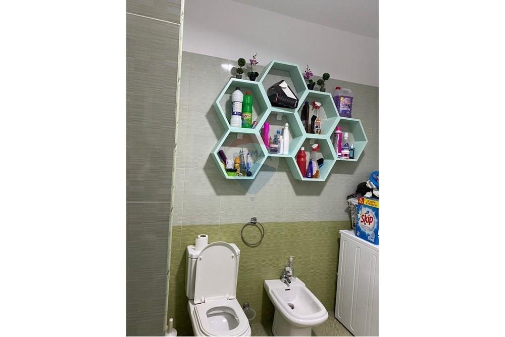 Apartament me qira 2+1 ne Yzberisht prane Pallatev