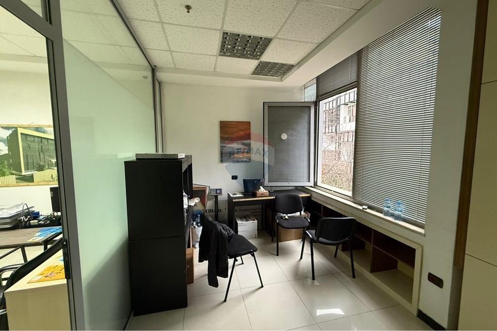 Zyre me Qira ne Bllok