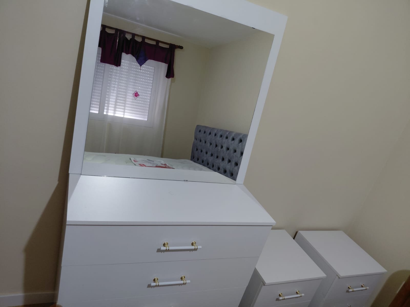 Jepet Apartament me Qira 1+1 tek Rruga e Dibrës !